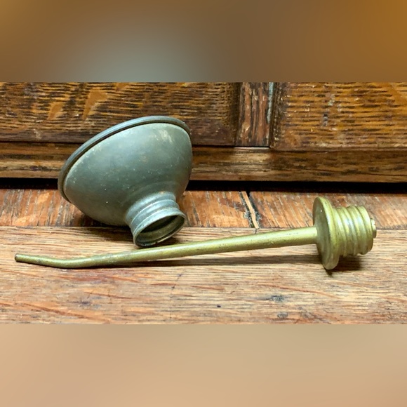 Antique Home Use Metal Angled Elongated Spout Oil Can - Picture 7 of 16